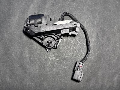 OEM Моторче за регулиране на фарове Volvo / 90124817